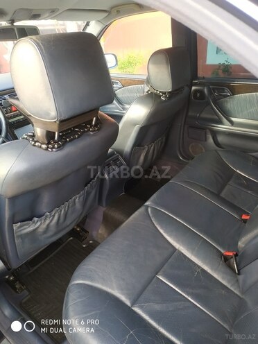 Mercedes E 270 1999, 378,235 km - 2.7 l - Bakı