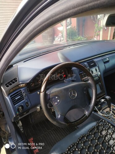 Mercedes E 270 1999, 378,235 km - 2.7 l - Bakı