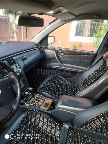 Mercedes E 270 1999, 378,235 km - 2.7 l - Bakı