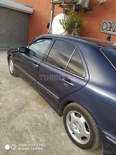 Mercedes E 270 1999, 378,235 km - 2.7 l - Bakı