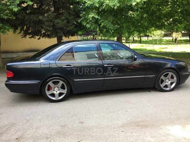 Mercedes E 240 2000, 318,240 km - 2.4 л - Mingəçevir