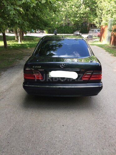 Mercedes E 240 2000, 318,240 km - 2.4 л - Mingəçevir