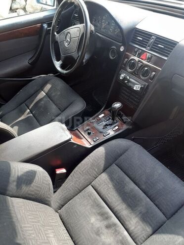 Mercedes C 200 1997, 342,000 km - 2.0 л - Göygöl