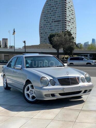 Mercedes E 320 1999, 235,000 km - 3.2 l - Bakı