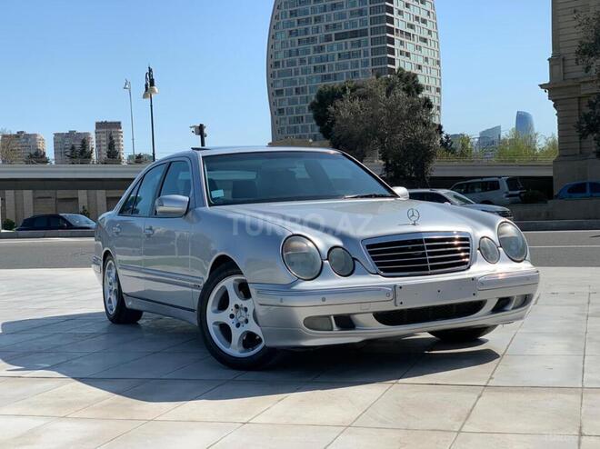 Mercedes E 320 1999, 235,000 km - 3.2 l - Bakı