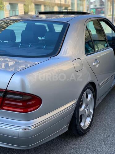 Mercedes E 320 1999, 235,000 km - 3.2 l - Bakı