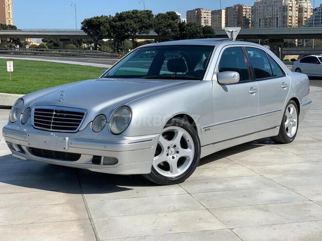Mercedes E 320 1999, 235,000 km - 3.2 l - Bakı