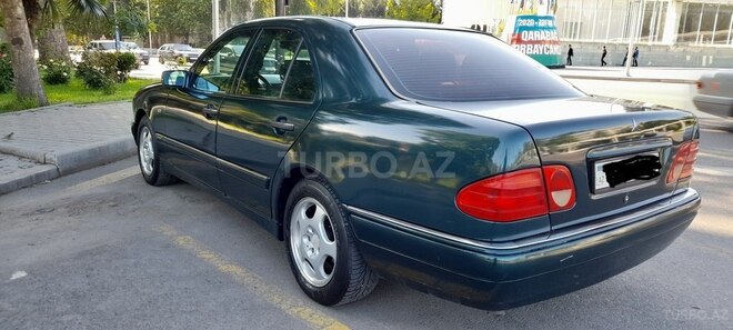 Mercedes E 200 1995, 390,000 km - 2.0 л - Ağdaş