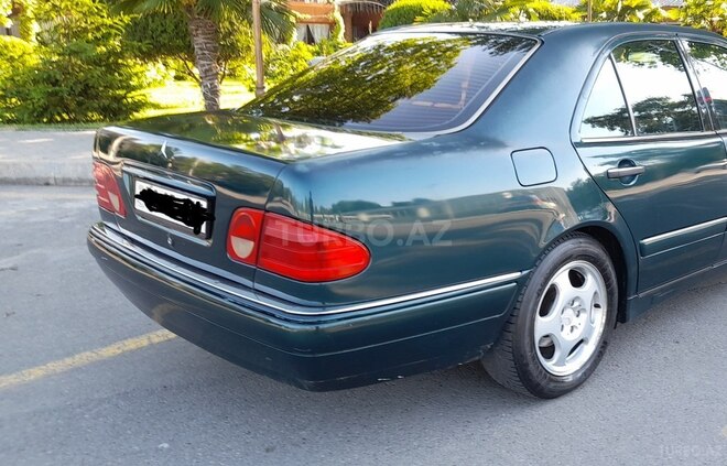 Mercedes E 200 1995, 390,000 km - 2.0 л - Ağdaş