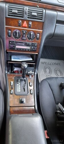 Mercedes E 200 1995, 390,000 km - 2.0 л - Ağdaş