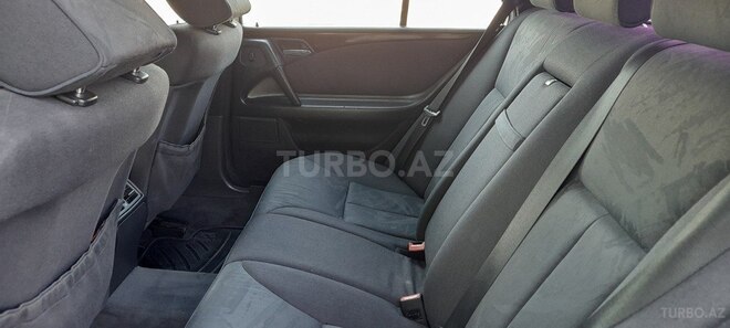 Mercedes E 200 1995, 390,000 km - 2.0 л - Ağdaş