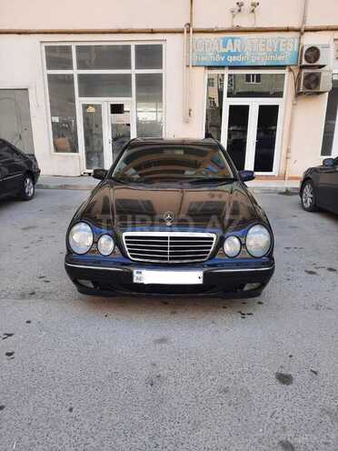 Mercedes E 240 2001, 306,000 km - 2.4 l - Bakı