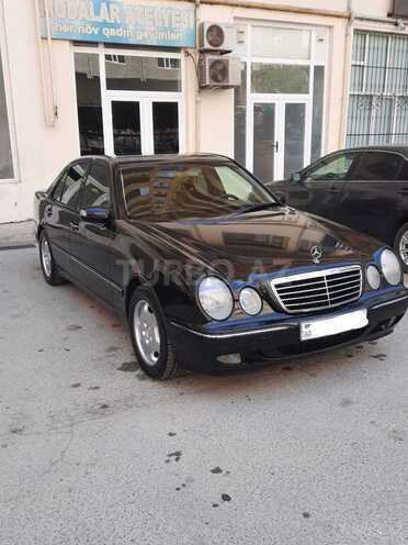 Mercedes E 240 2001, 306,000 km - 2.4 l - Bakı