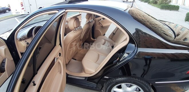 Mercedes C 240 2002, 261,413 km - 2.6 л - Sumqayıt