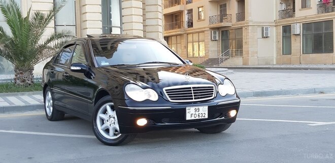 Mercedes C 240 2002, 261,413 km - 2.6 л - Sumqayıt