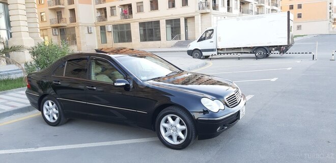 Mercedes C 240 2002, 261,413 km - 2.6 л - Sumqayıt