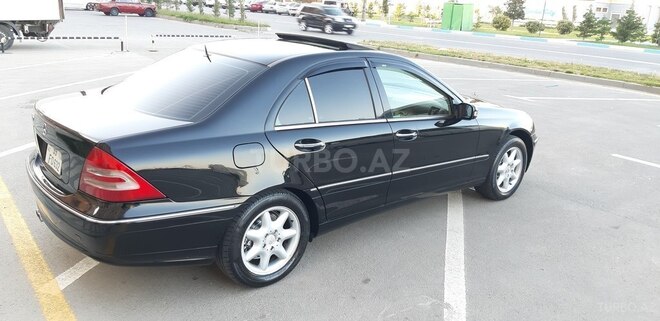 Mercedes C 240 2002, 261,413 km - 2.6 л - Sumqayıt