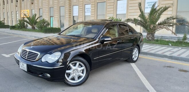 Mercedes C 240 2002, 261,413 km - 2.6 л - Sumqayıt