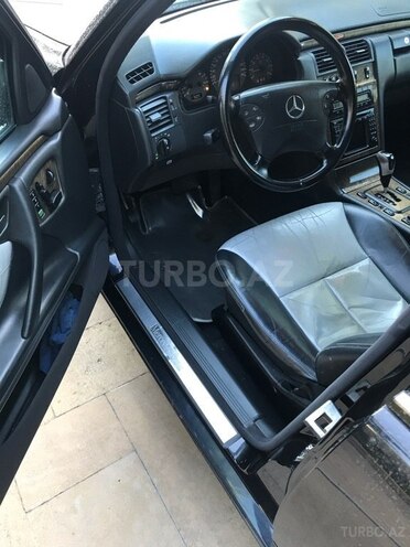 Mercedes E 320 2000, 246,000 km - 3.2 л - Bakı