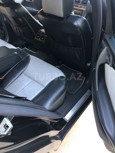 Mercedes E 320 2000, 246,000 km - 3.2 л - Bakı