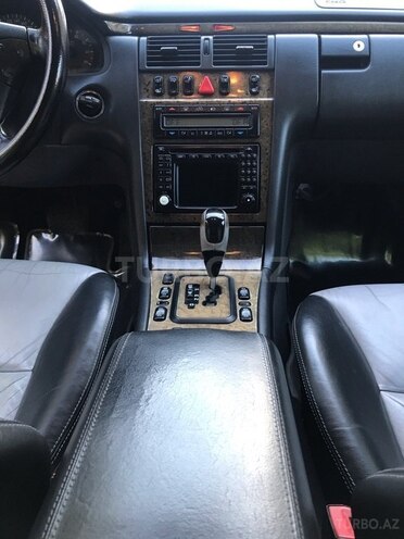 Mercedes E 320 2000, 246,000 km - 3.2 л - Bakı