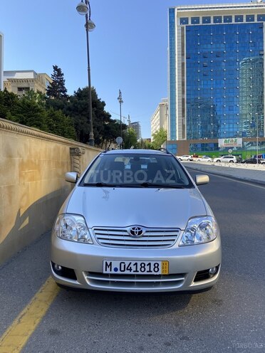 Toyota Corolla 2004, 207,000 km - 1.4 l - Bakı