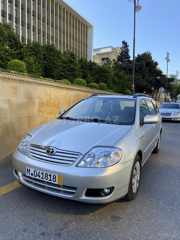 Toyota Corolla 2004, 207,000 km - 1.4 l - Bakı