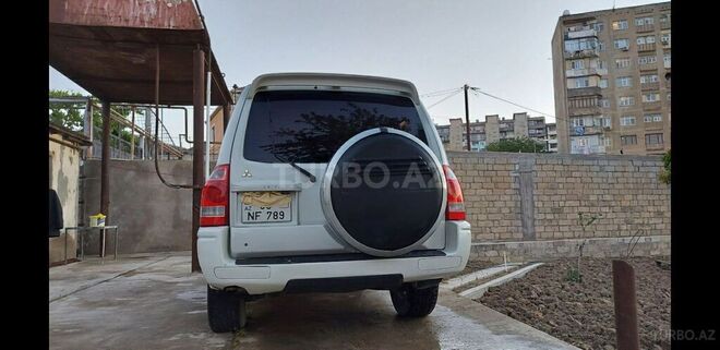 Mitsubishi Pajero 2006, 204,028 km - 3.8 l - Bakı