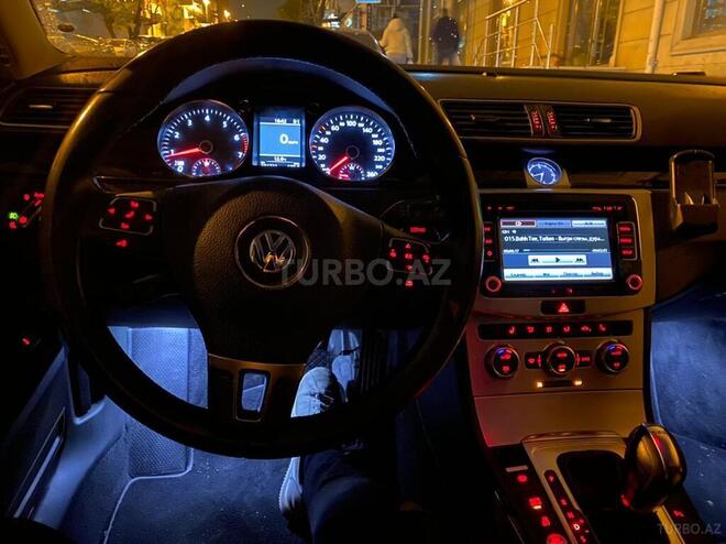 Volkswagen Passat 2014, 181,400 km - 1.8 l - Bakı