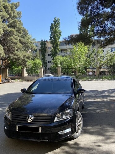 Volkswagen Passat 2014, 181,400 km - 1.8 l - Bakı