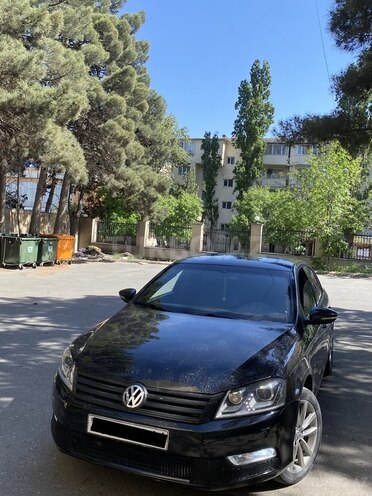 Volkswagen Passat 2014, 181,400 km - 1.8 l - Bakı