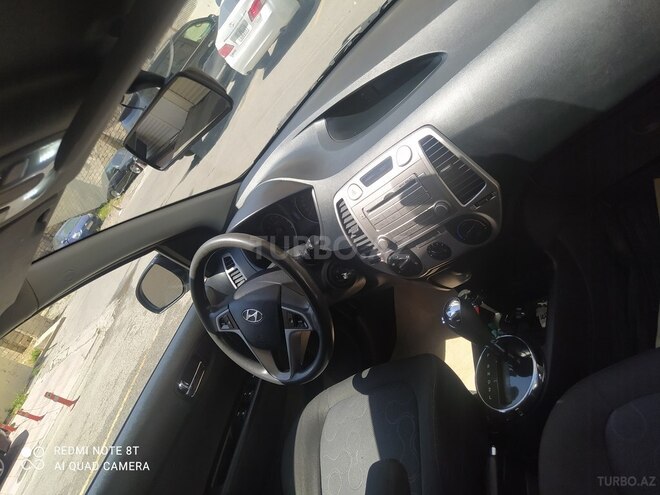 Hyundai i20 2011, 168,800 km - 1.4 l - Bakı