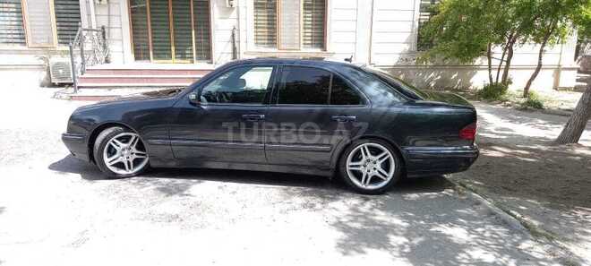 Mercedes E 240 2000, 333,000 km - 2.4 l - Bakı