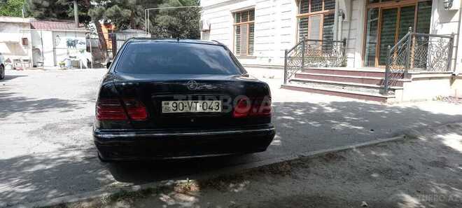 Mercedes E 240 2000, 333,000 km - 2.4 l - Bakı
