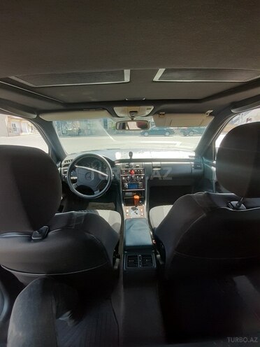 Mercedes E 230 1997, 424,000 km - 2.3 l - Bakı