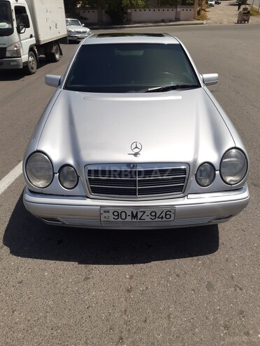 Mercedes E 230 1997, 424,000 km - 2.3 l - Bakı