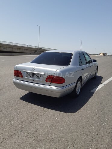 Mercedes E 230 1997, 424,000 km - 2.3 l - Bakı