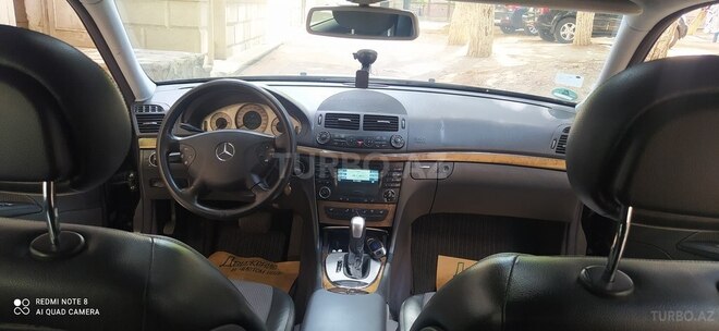 Mercedes E 220 2004, 369,000 km - 2.2 l - Bakı