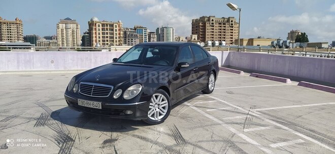 Mercedes E 220 2004, 369,000 km - 2.2 l - Bakı