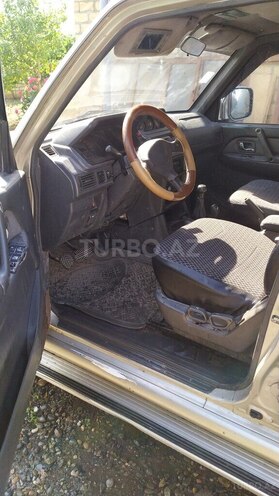 Mitsubishi Pajero 1994, 398,563 km - 2.5 л - Mingəçevir
