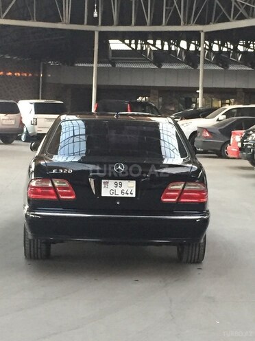 Mercedes E 320 2001, 406,000 km - 3.2 л - Gəncə