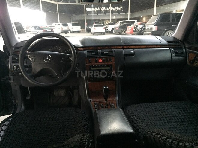 Mercedes E 320 2001, 406,000 km - 3.2 л - Gəncə