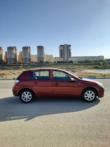 Opel Astra 2006, 192,000 km - 1.4 л - Sumqayıt