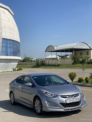 Hyundai Elantra 2015, 72,000 km - 1.8 л - Ağstafa