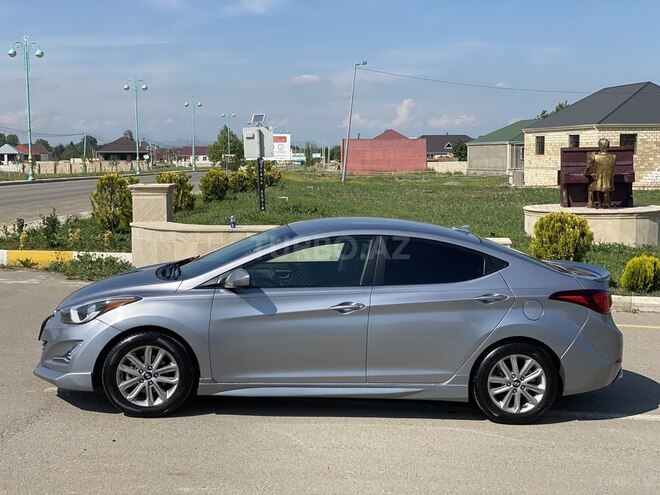 Hyundai Elantra 2015, 72,000 km - 1.8 л - Ağstafa