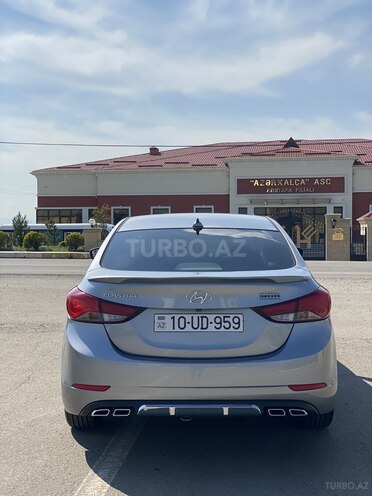 Hyundai Elantra 2015, 72,000 km - 1.8 л - Ağstafa