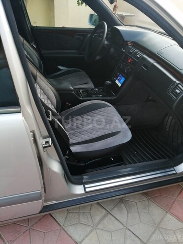 Mercedes E 230 1997, 525,140 km - 2.3 л - Sumqayıt