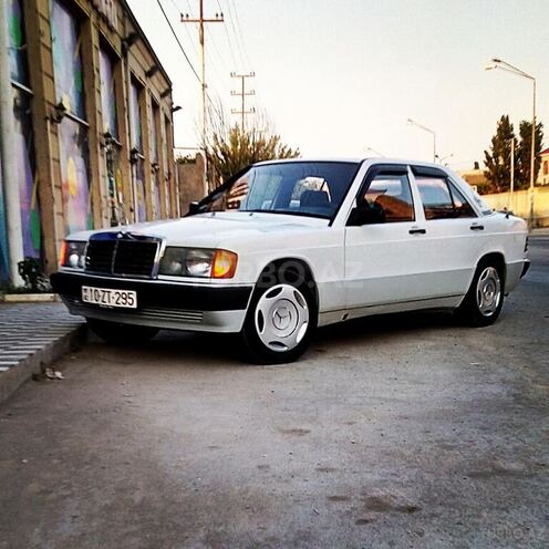 Mercedes 190 1988, 245,722 km - 2.0 л - Bakı
