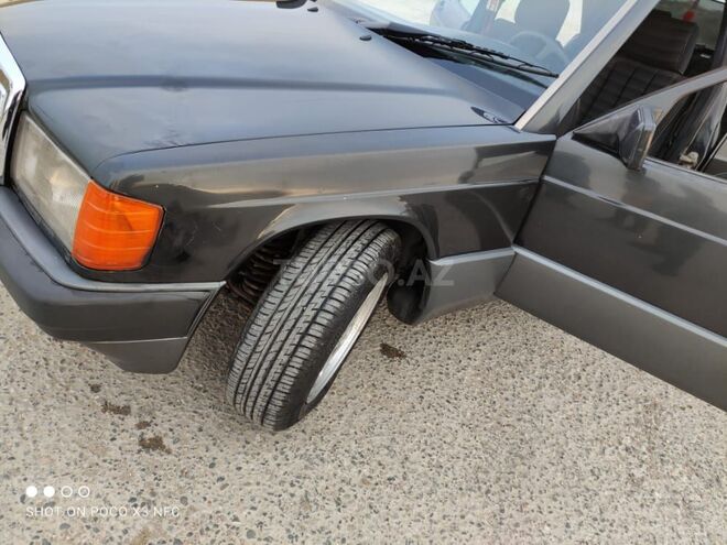 Mercedes 190 1992, 243,000 km - 2.0 l - Bakı