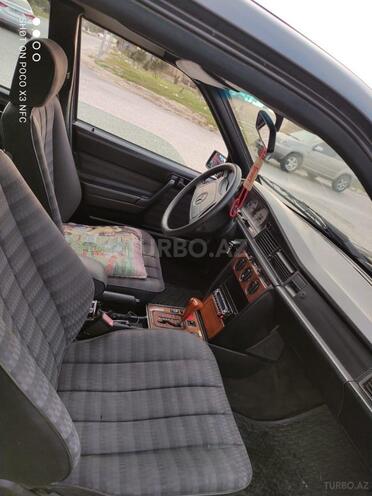 Mercedes 190 1992, 243,000 km - 2.0 l - Bakı
